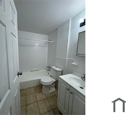 129 Black Rock Ave #13 — Photo 2