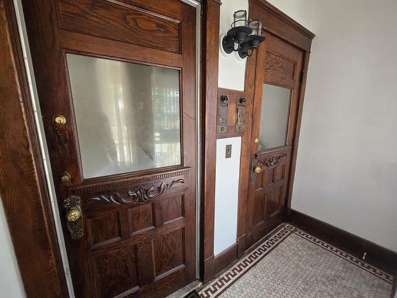 Front hall foyer