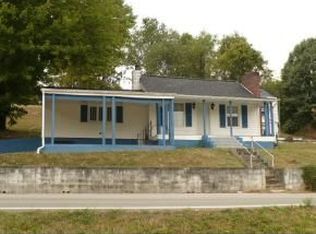 528 Possum Creek Rd, Bluff City, TN 37618