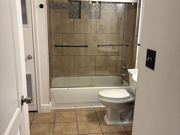 5th image of 919 Lovett Ct