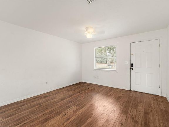 5th image of 1911 SE 14th Ave