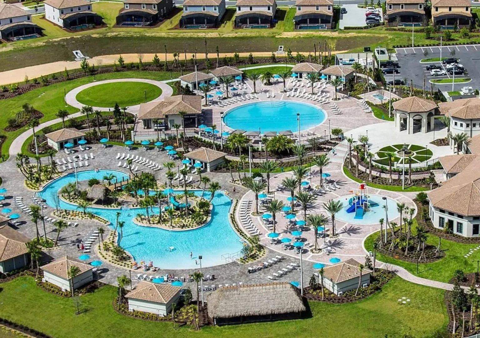 Myrtlewood at Champions Gate - Heated Spa - Water Parks - Games room — Photo 1