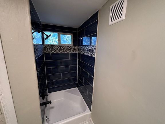 5th image of 1636 E State St Floor 1