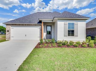 104 High Point Way, Youngsville, LA 70592