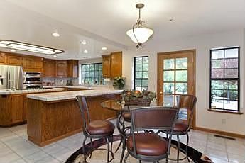 2nd image of 2744 Foothill Rd