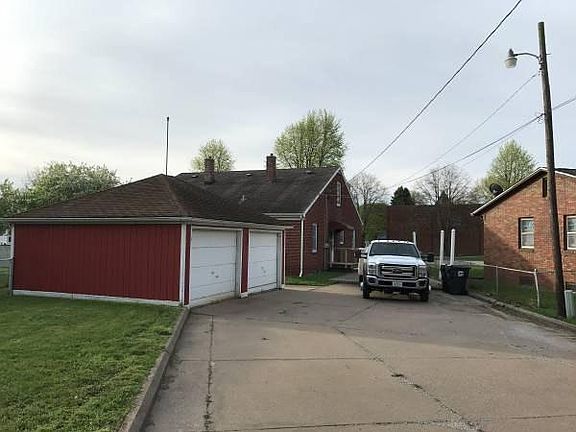 1 Car Garage