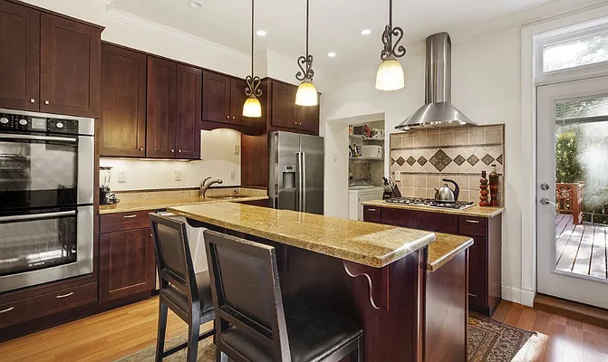 Rented by Compass | media 14