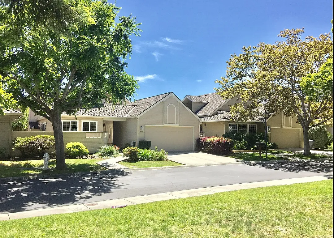 3 bed, 1549 sqft, $5,800 — Photo 2