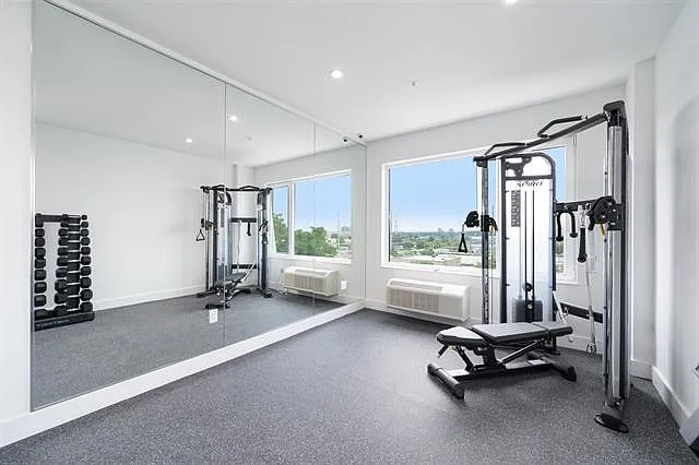 2 bed, 1200 sqft, $3,350 — Photo 3