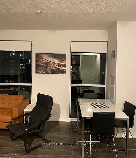 2 bed, $2,700 — Photo 2