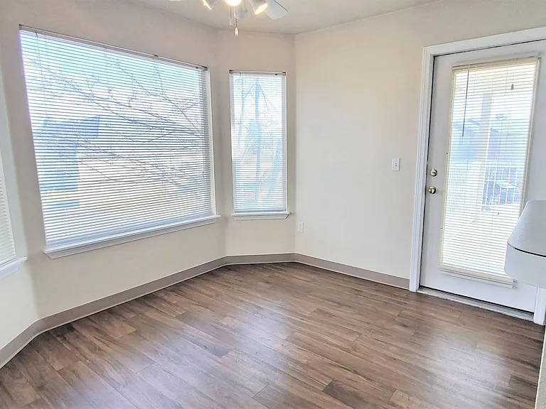 617 Saratoga Dr #104 — Photo 4