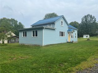 1379 Eau Claire Rd, Harrisville, PA 16038