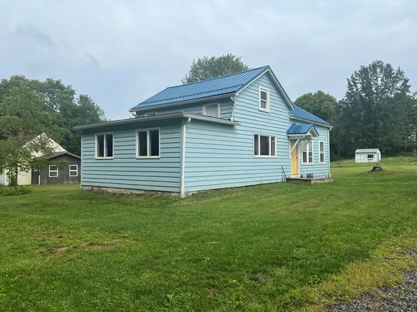 1379 Eau Claire Rd, Harrisville, PA 16038