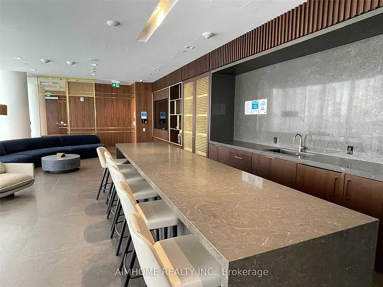 950 Portage Pkwy #3702 — Photo 28