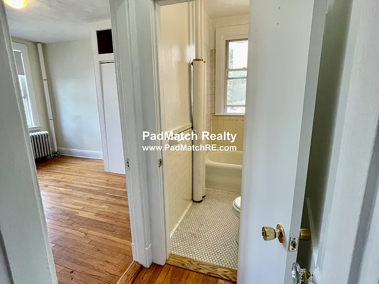 1628 Commonwealth Ave #6 — Photo 9