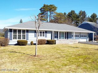 15 Country Club Dr, Gloversville, NY 12078