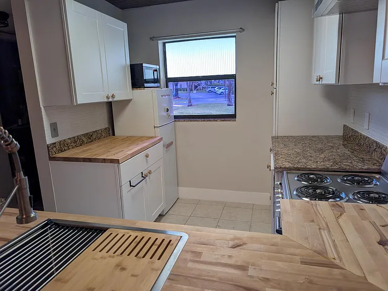 6772 Palmetto Cir S #102 — Photo 12