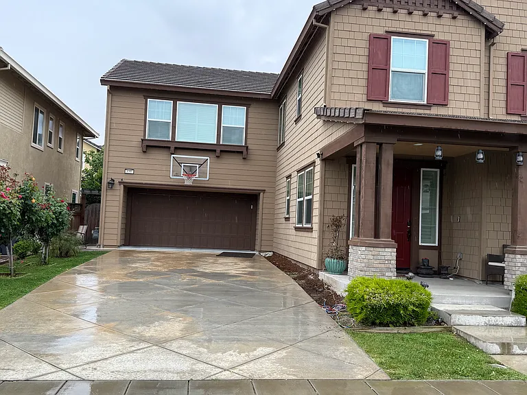 630 W Huntington Ave — Photo 5