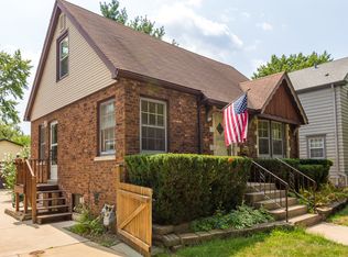 8517 Rockefeller Ave, Brookfield, IL 60513