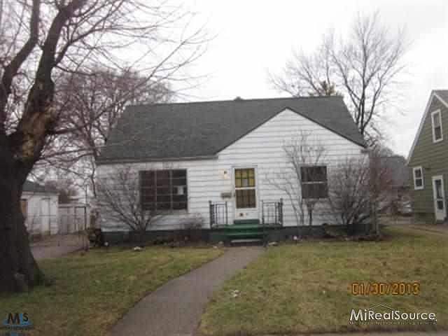 1st image of 23051 Seneca St