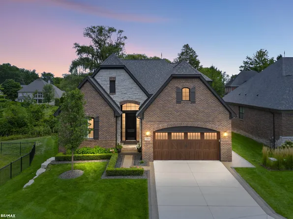 53068 Enclave Cir, Shelby Township, MI 48315
