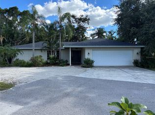 2866 E Rainbow Cir, Sarasota, FL 34231