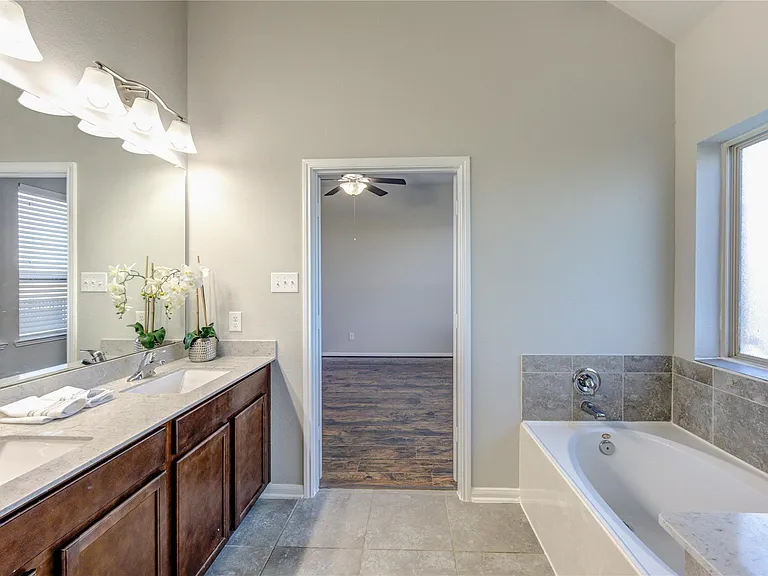 5314 Silver Ledge Dr — Photo 28