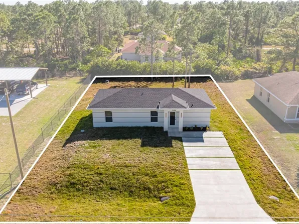 1064 Bells St E, Lehigh Acres, FL 33974