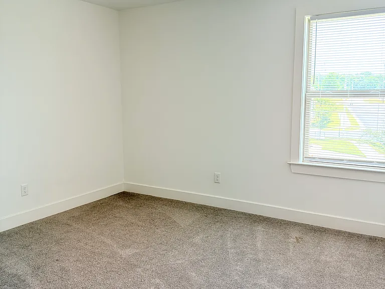 5612 Draper Trl — Photo 10