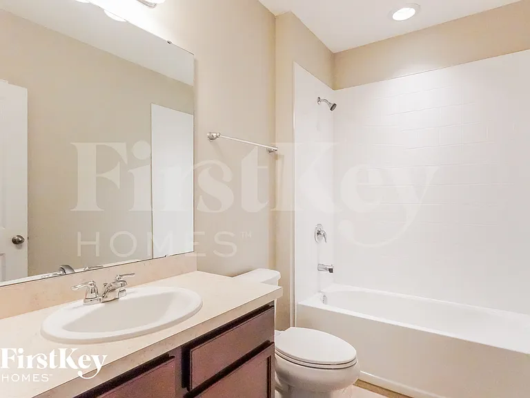 822 Fillmore Ct — Photo 14