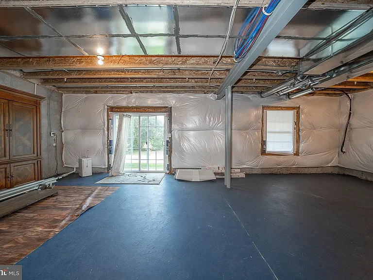 3701 Parris Blvd — Photo 57