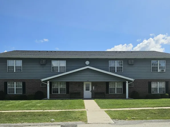 2035 Sylvan Way, West Bend, WI 53095