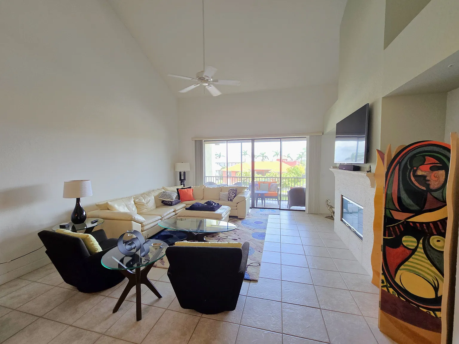 3 bed, 2664 sqft, $4,500 — Photo 3
