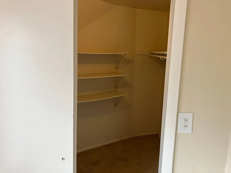 7421 Oneida St — Photo 12