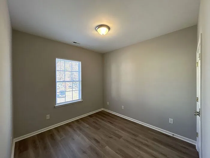 1301 Rising Oak Dr — Photo 11