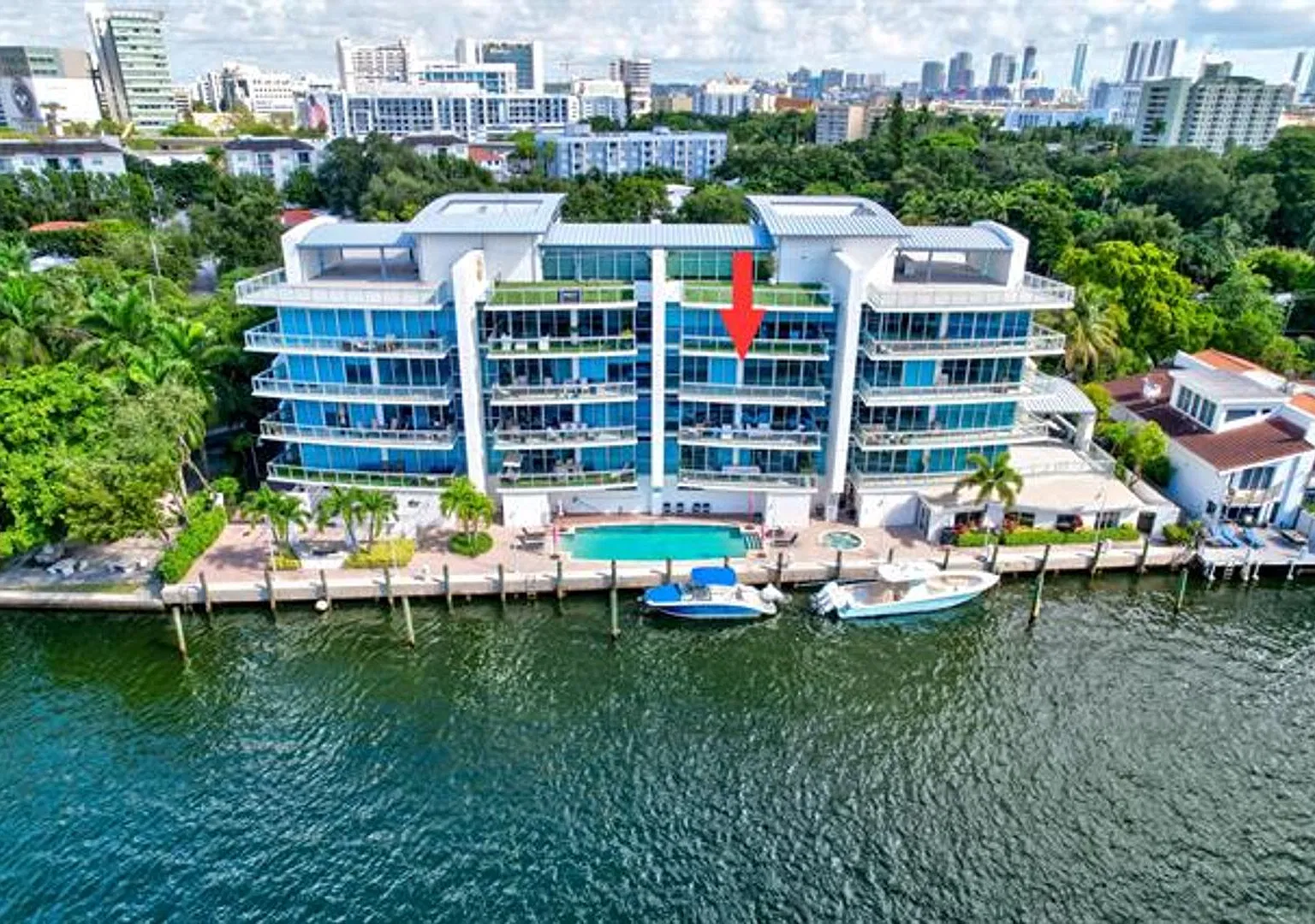 1090 NW North River Dr cu-402, Miami, FL 33132 — Photo 2