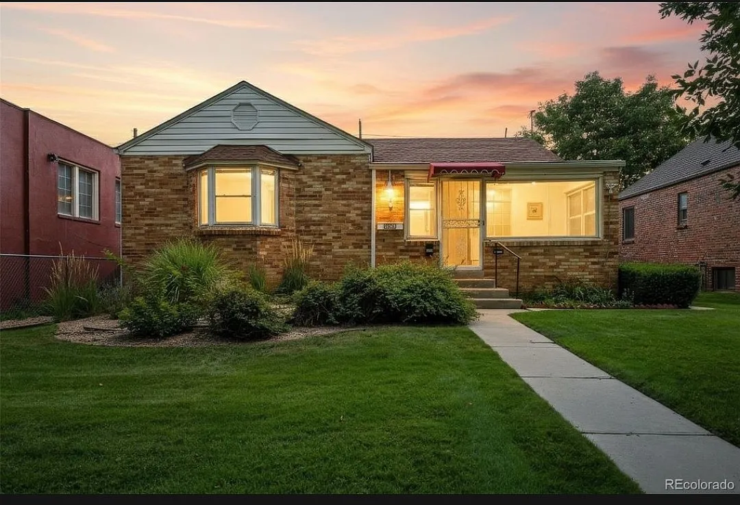 1470 Birch St — Photo 1