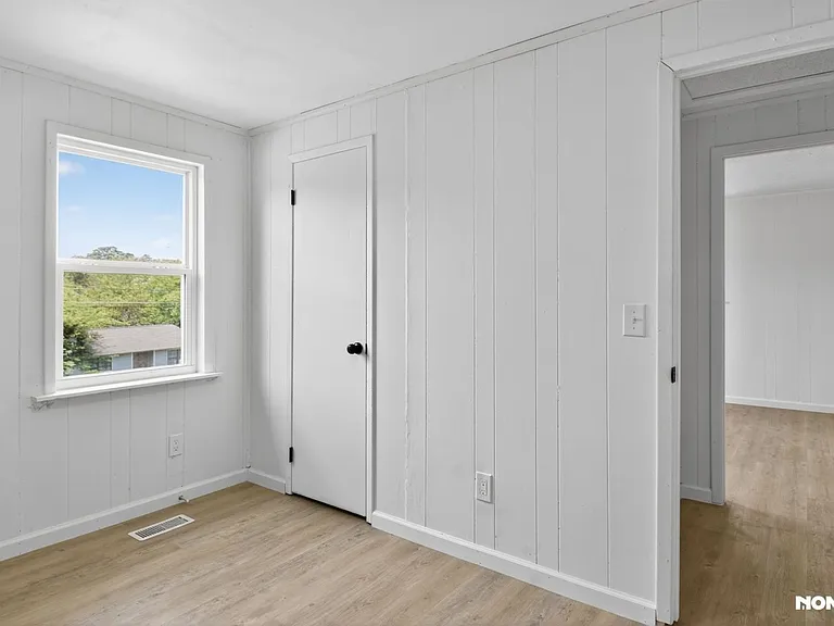 717 Howard St — Photo 23