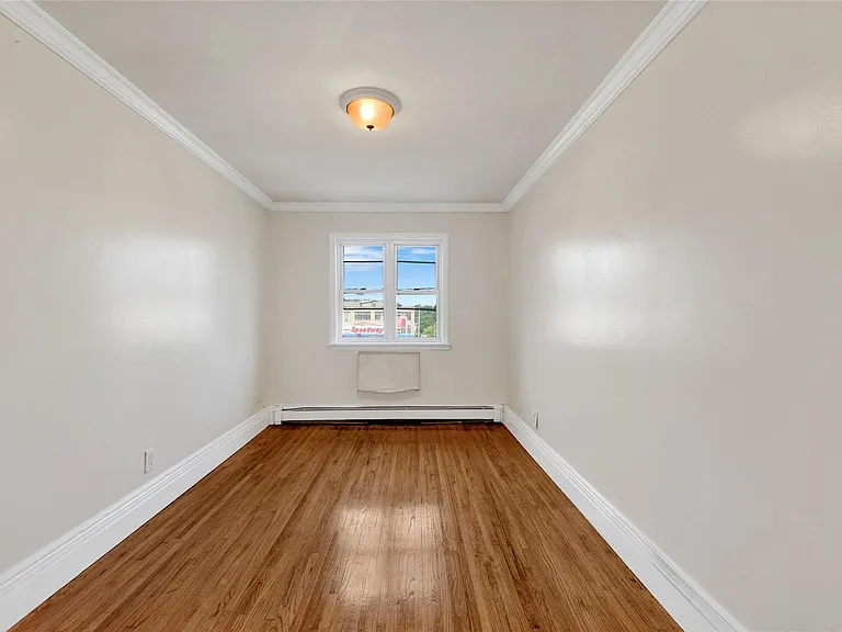 4392 Carpenter Ave #2 — Photo 10