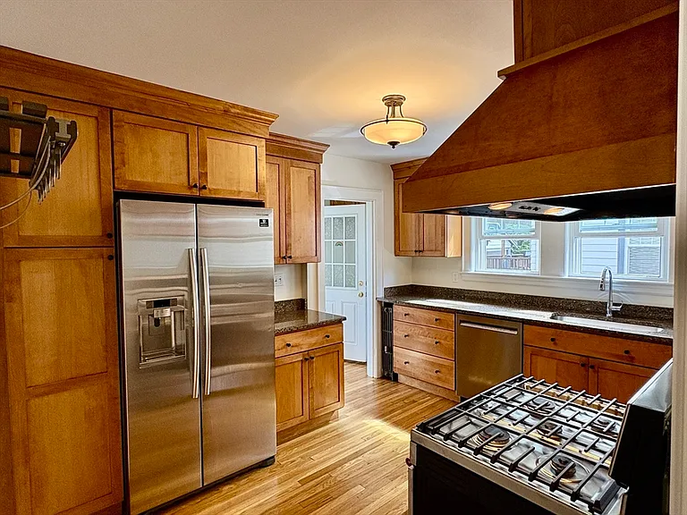 25 Alton St #25 — Photo 1