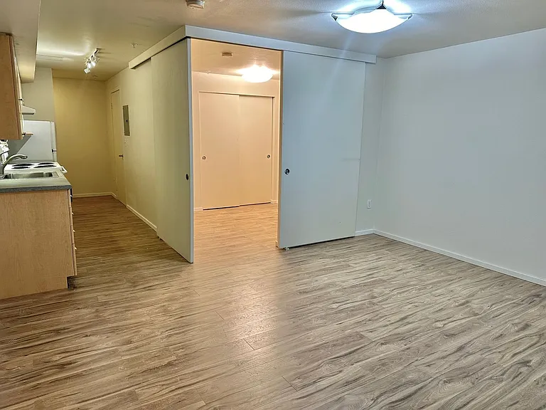 425 Vine St #420 — Photo 7