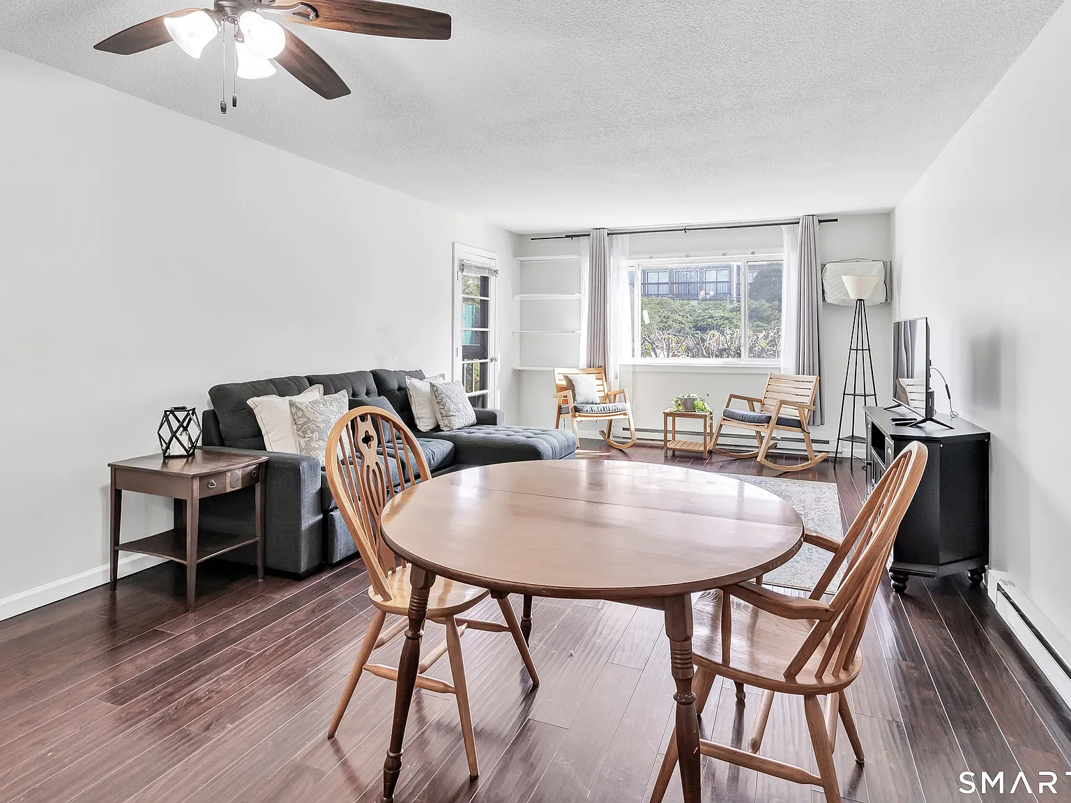 1 bed, 1.0 bath, 739 sqft, $1,900 — Photo 4