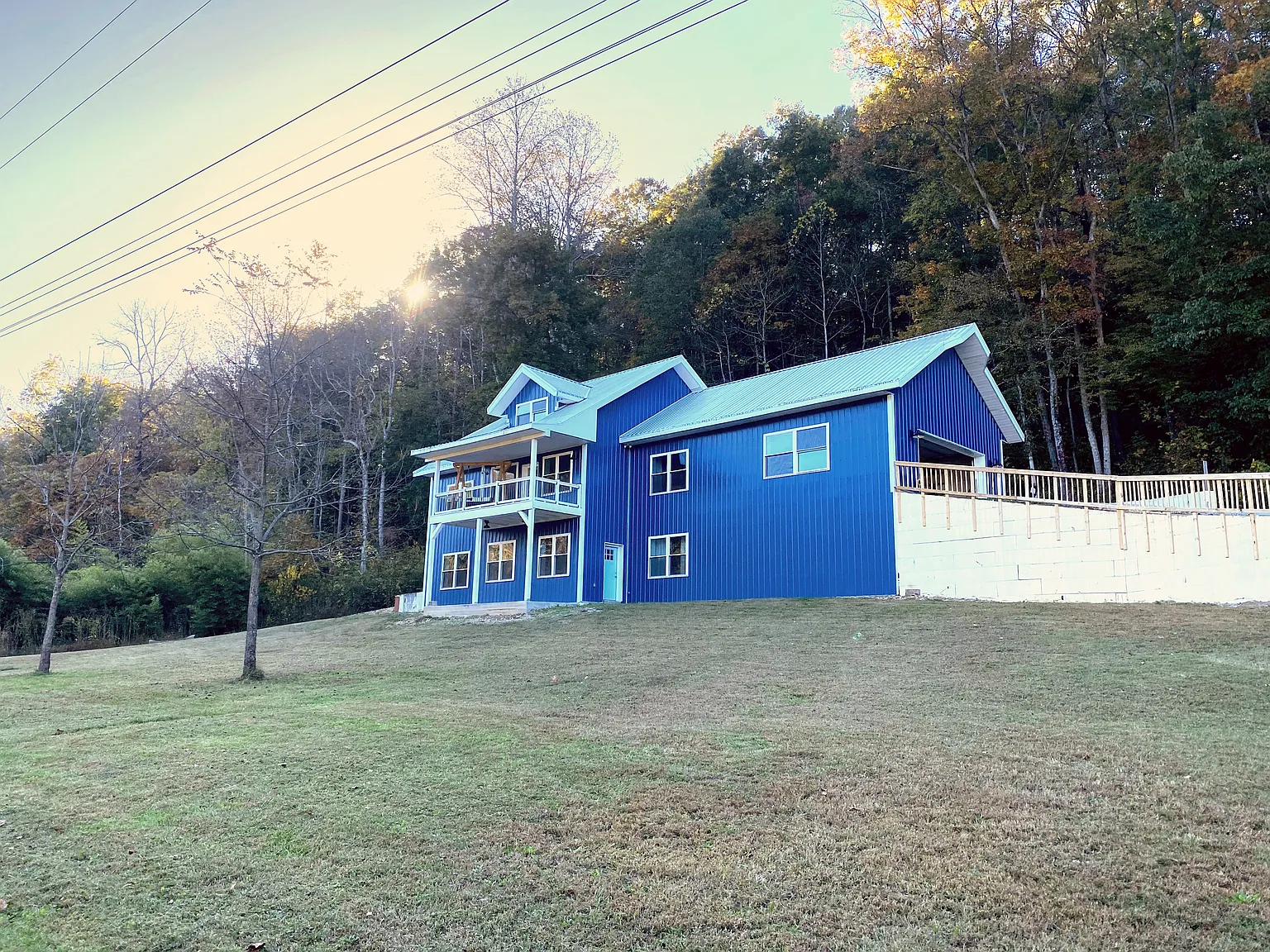 5 bed, 2.5 bath, 3700 sqft, $4,500 — Photo 2