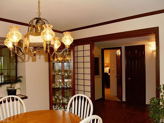 5th image of 11505 Bernadine Ct