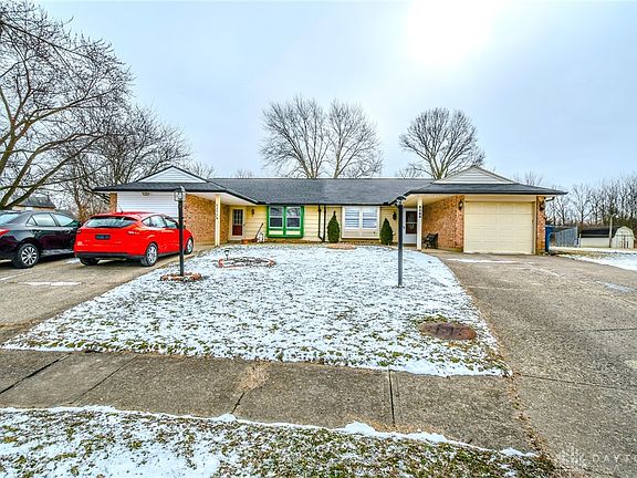 3rd image of 8286 Briar Ridge Ct