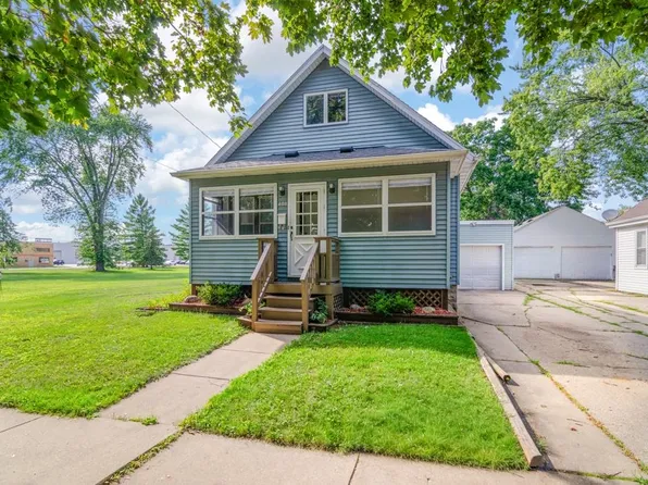 408 Oak St, Green Bay, WI 54303