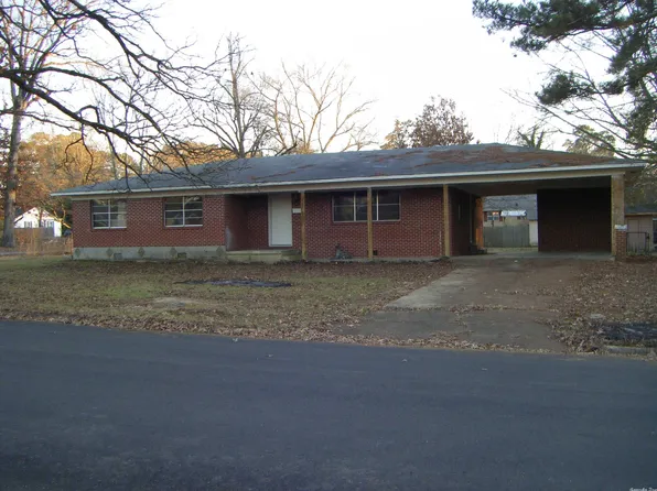 810 E Beech St, Gurdon, AR 71743