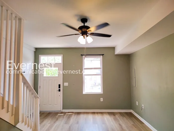 3 bed, 2.0 bath, 1200 sqft, $2,895 — Photo 2
