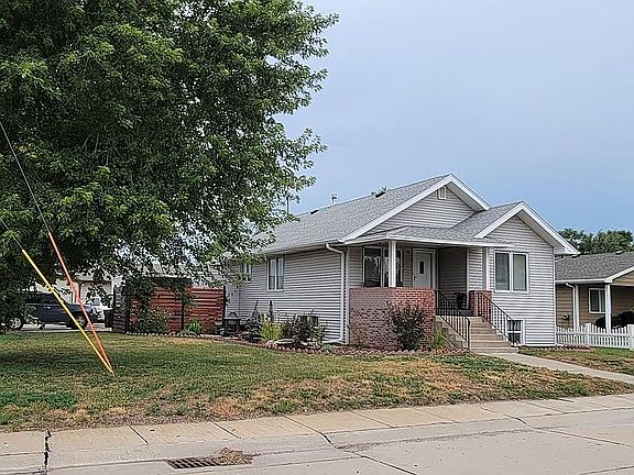 3rd image of 2001 W 13th St