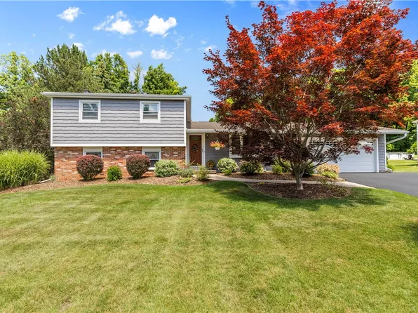 75 Crest View Dr, Rochester, NY 14625